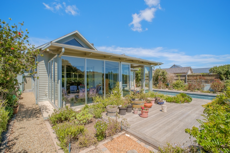 3 Bedroom Property for Sale in Lake Michelle Western Cape